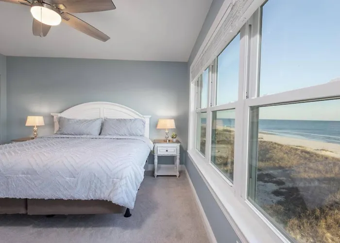 Fun East - Quiet Morgan Beachfront W Pool - Pets Welcome Holiday home *