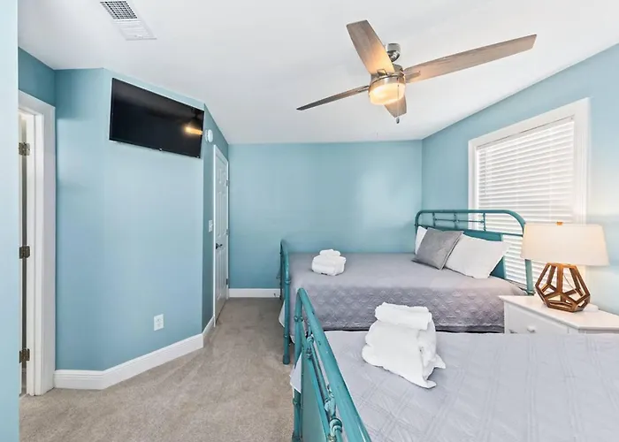 Fun East - Quiet Morgan Beachfront W Pool - Pets Welcome Holiday home