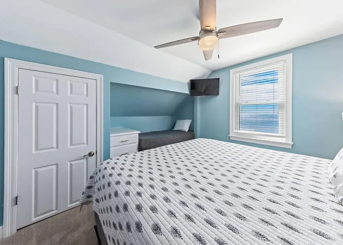 Holiday home Fun East - Quiet Morgan Beachfront W Pool - Pets Welcome