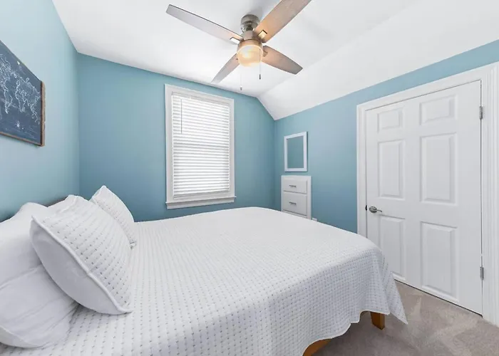 Fun East - Quiet Morgan Beachfront W Pool - Pets Welcome *