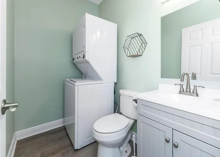 Fun East - Quiet Morgan Beachfront W Pool - Pets Welcome